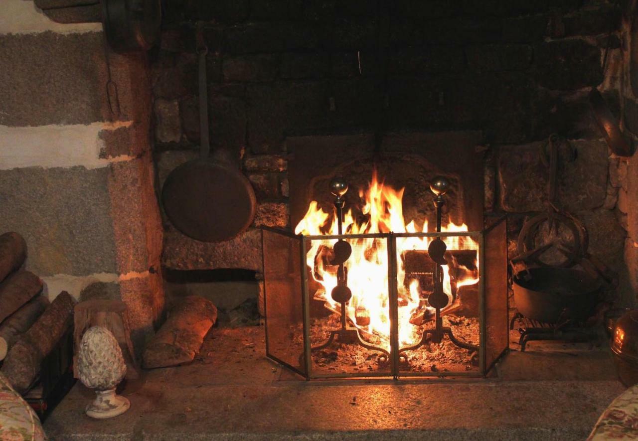 Les Goubelins Bed and Breakfast La Lande-d'Airou Buitenkant foto